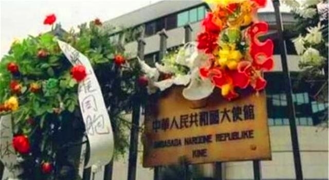 明智|当年美国轰炸中国大使馆，我们为何没有还击？如今才知有多明智