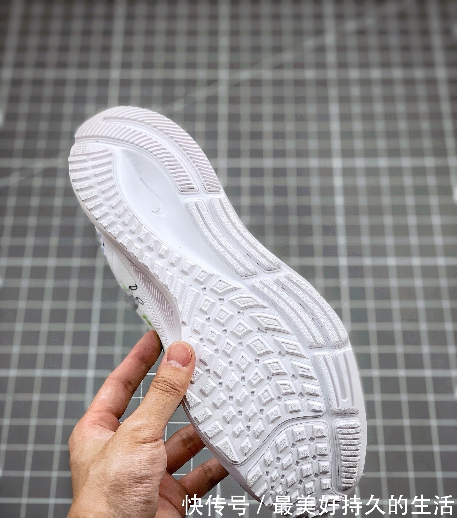 zoom|Nike Air Zoom Pegasus 38白涂鸦