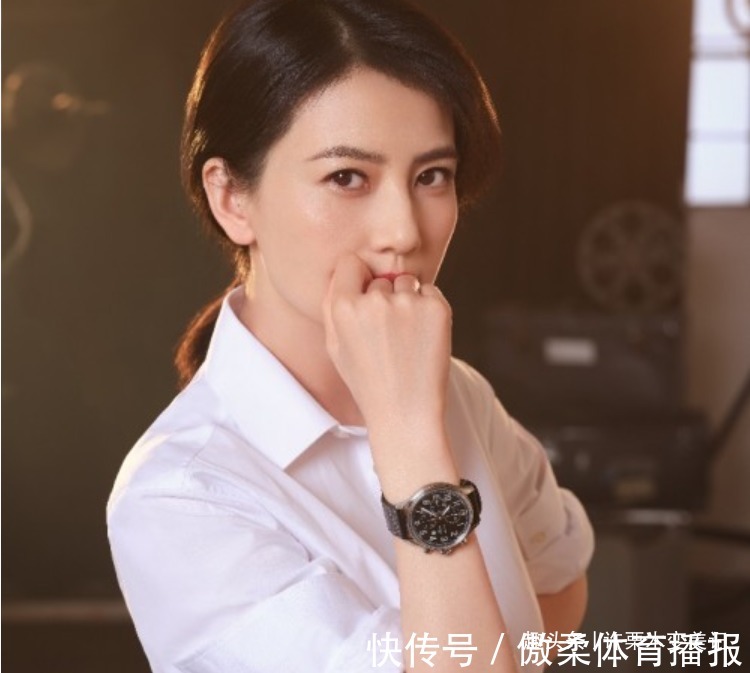 风格 女人戴“手镯”还是“手表”好看?三个理由告诉你,戴错很尴尬!