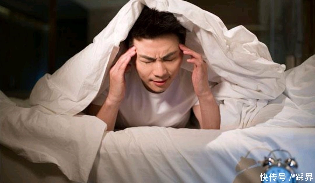 阳不入阴容易致失眠,温馨提醒:平常做好3件事,一觉睡到大天明