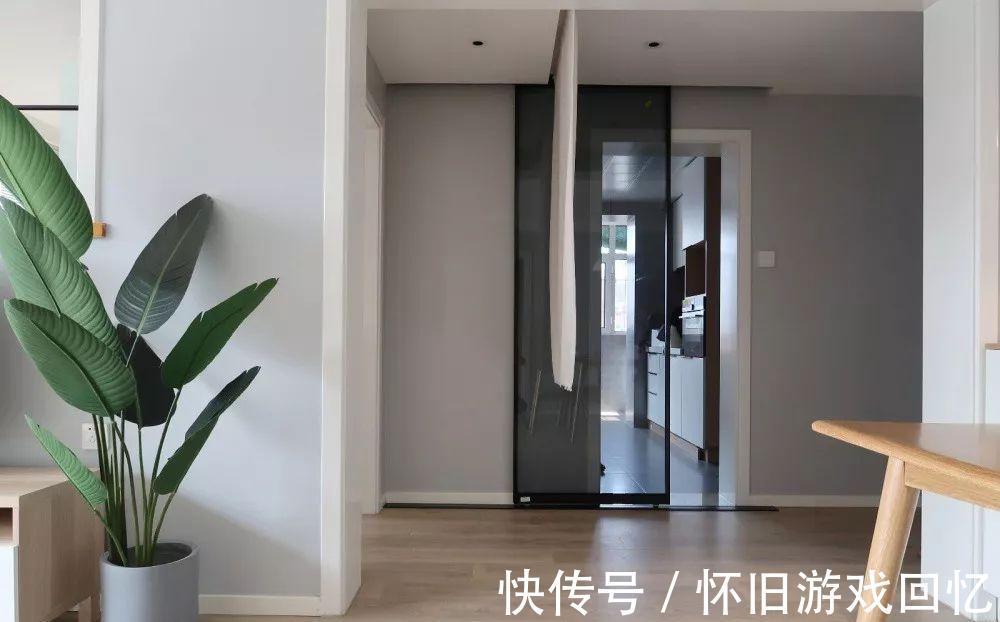 推拉门|厨房做门别再用老套路了,这种入墙式更轻便更不占地,太实用了!