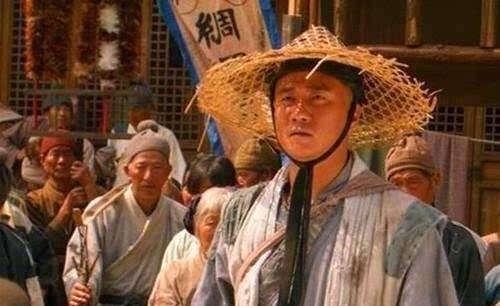 朱元璋|朱元璋微服出行,老妇殷勤招待并和他攀谈,朱元璋大怒:抄家