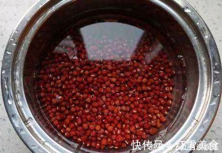 我的孩子们|早餐,孩子迷上了吃这个,有红豆可以做,做一次吃三天,简单方便