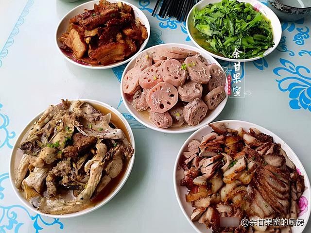 鱼肉|南方人的晚餐，鱼肉比蔬菜多，北方朋友看了说，青菜太贵了吧