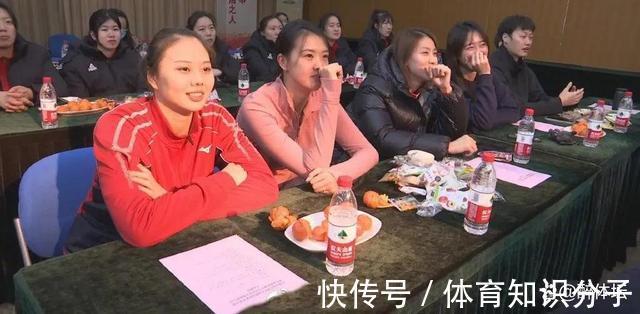 女排|蔡斌上位成女排主教练刁淋宇将受益！倪非凡成主力，安家杰将离开