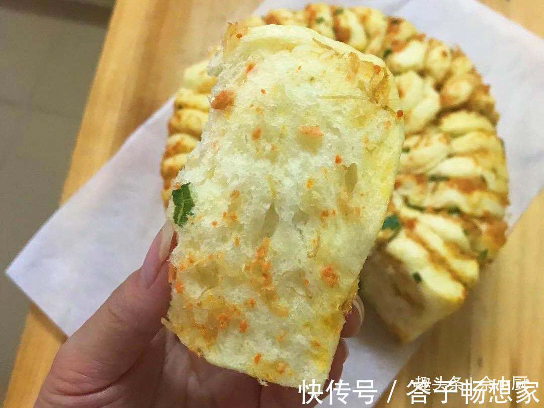 黄油|做面包时,不用烤箱,多加一步就能快速揉出膜,蒸好的面包松软拉