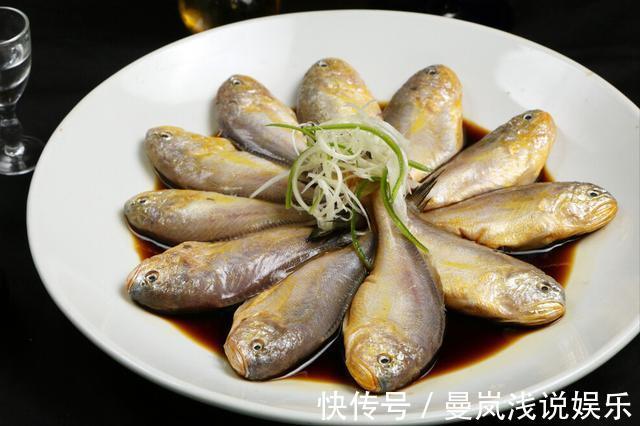 面粉|炸小黄鱼,别只会加面粉,多放这2样,出锅又酥又脆,凉了也不硬