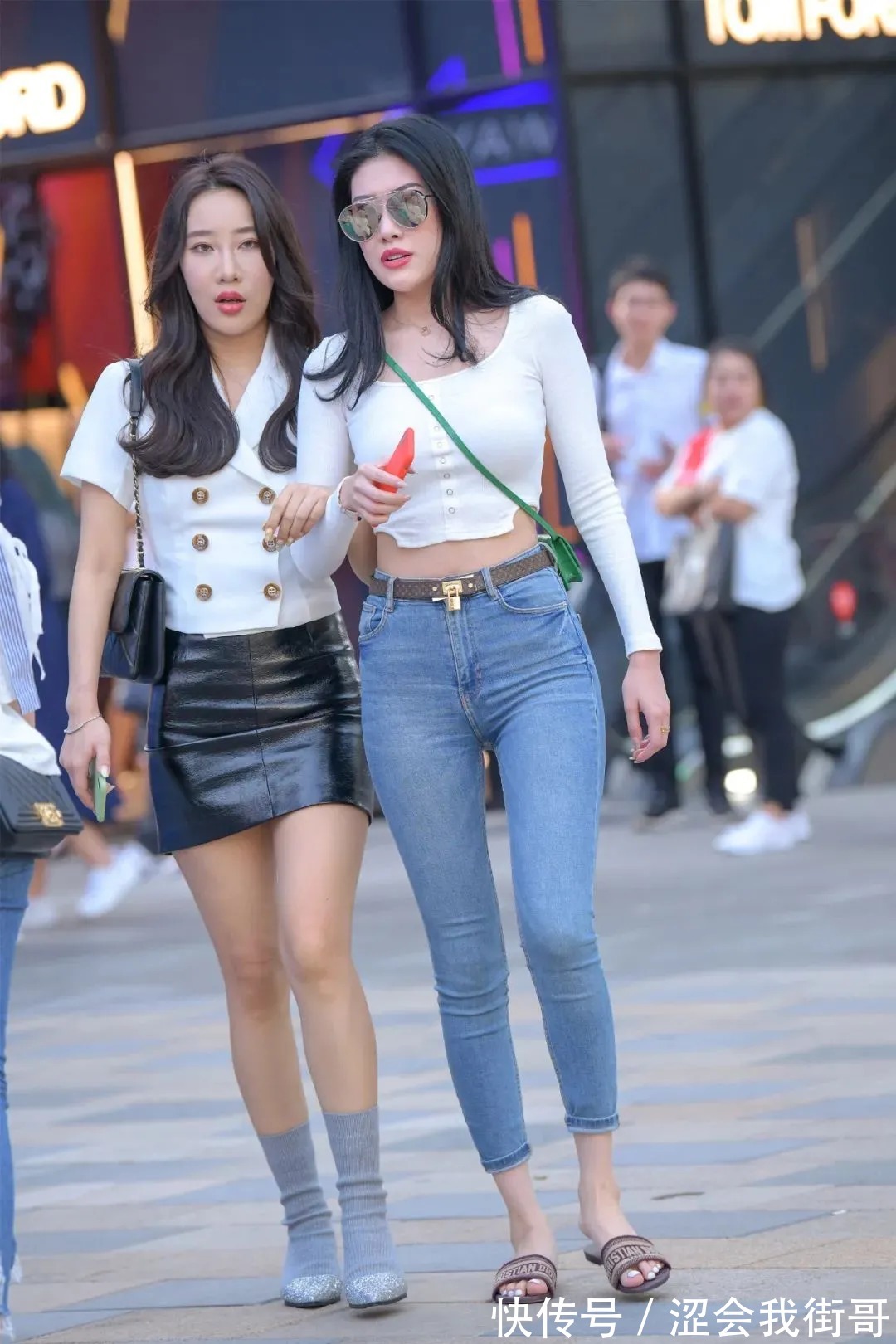 牛仔裤 街拍美女:牛仔裤主题