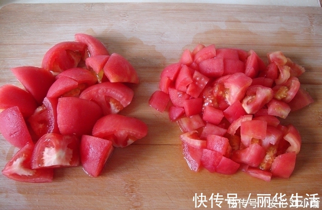 今天才发现，给西红柿去皮原来这么简单，不需要开水烫