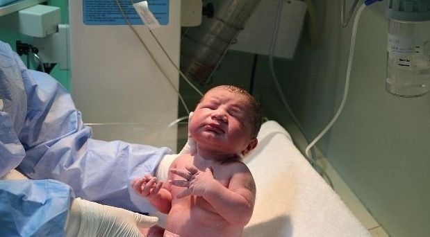 身体素质|生娃时,“先见红”和“先破水”哪个对宝宝更好?区别很明显