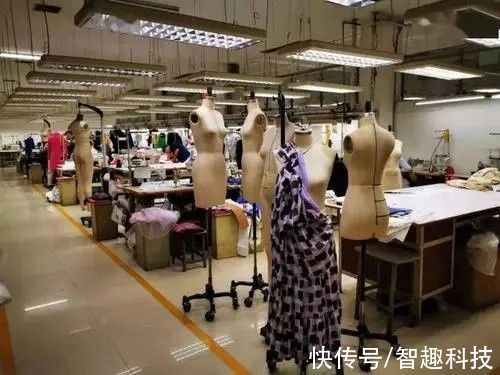 大牌|大牌比白牌还便宜？唯品会便宜的秘密，终于被业内人士揭开