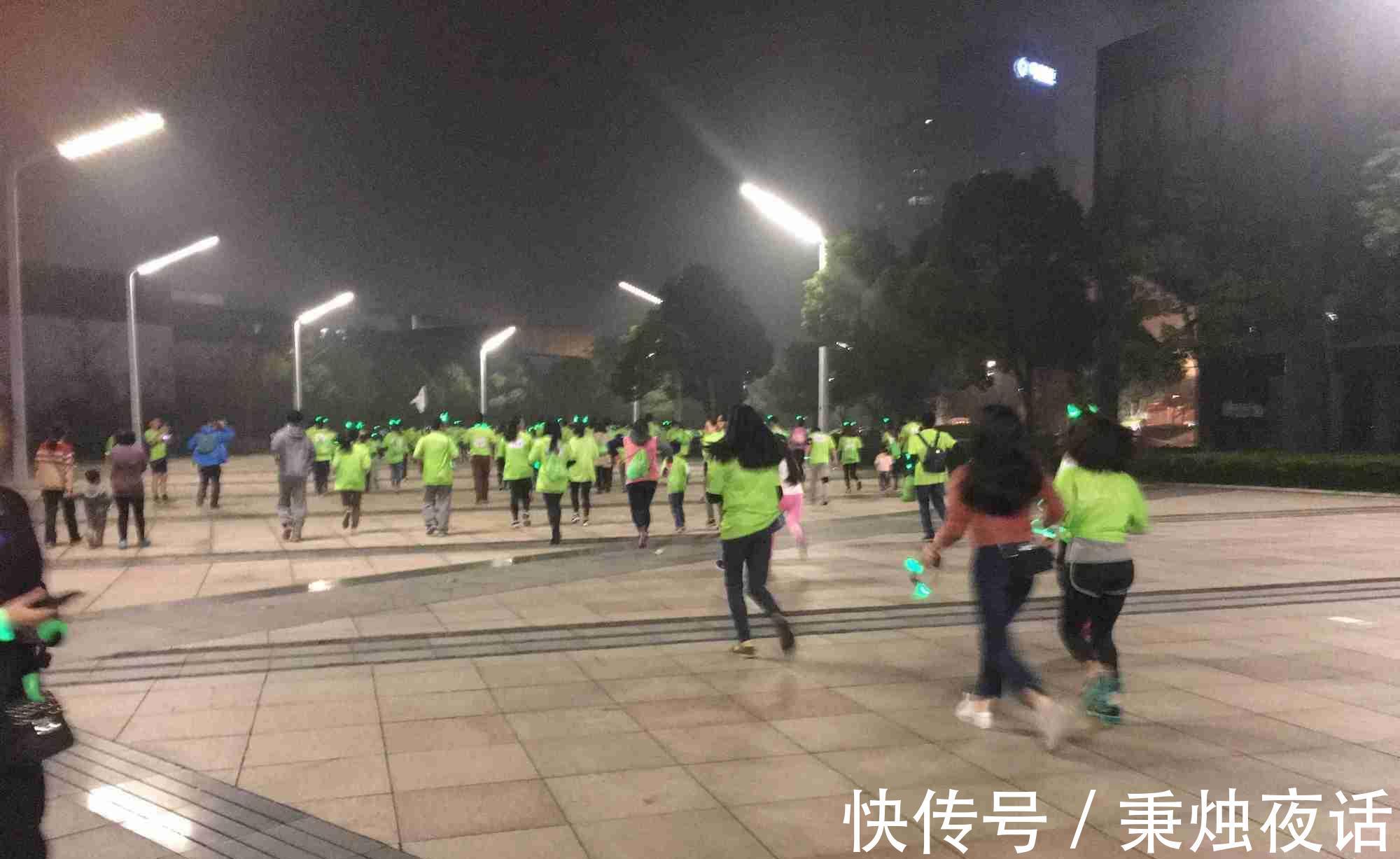 医生|50岁以后经常失眠?医生告知:睡觉前避免这4个行为,或能缓解