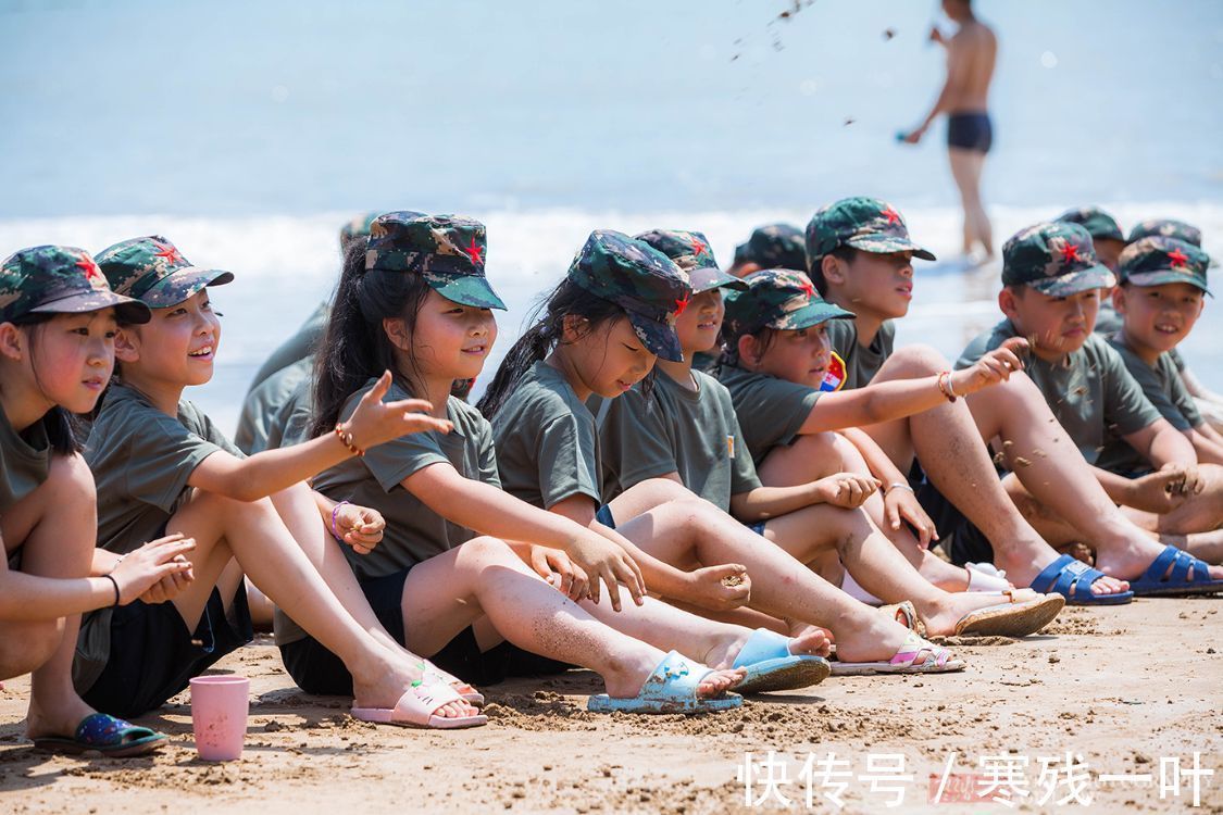 电子产品|38度的高温，一群孩子在沙滩上暴晒，这种夏令营你会让孩子去吗？