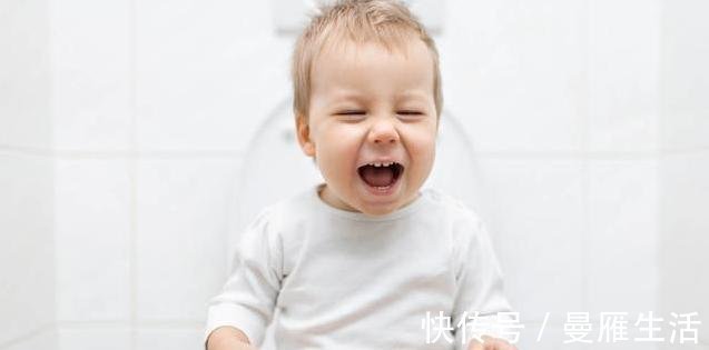 心理健康|啥时候给宝宝戒纸尿裤?别超过这个月龄,不然会产生这些危害