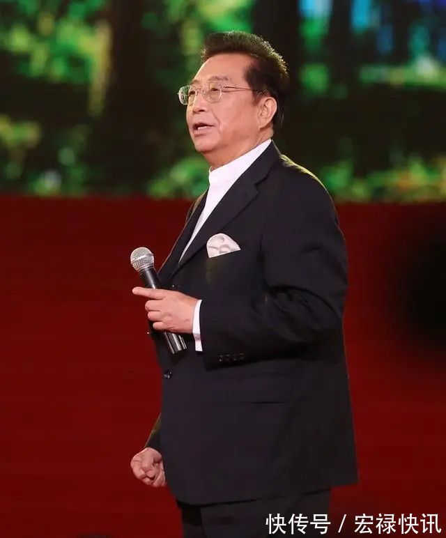 瘦金体&李双江书法偏重“瘦金体”,专家嘲讽:笔法轻浮,不堪入目!