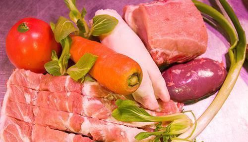 血管狭窄|总是吃肉的人,与从不吃肉的相比,谁的身体会更好?专家给出答案