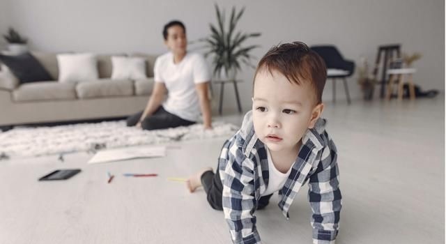 父母|若发现孩子有这四个行为,李玫瑾建议该打就得打!长大了很难改正