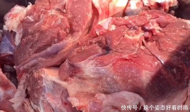 冬天要多吃羊肉，暖中补虚，开胃健身，简单一炖，不腥不膻真好吃