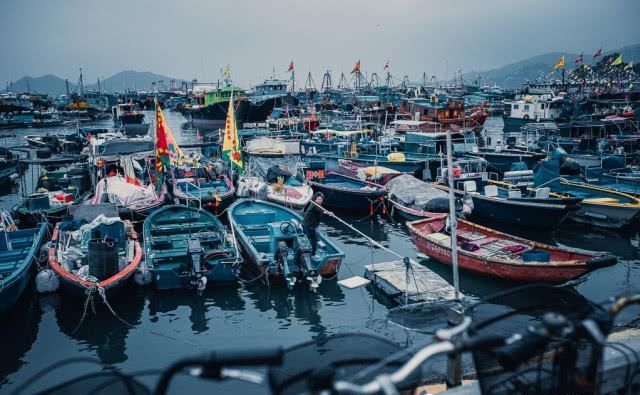 长洲岛|一座小岛，被称为吃货岛，又被称为小镰仓，还是麦兜的马尔代夫