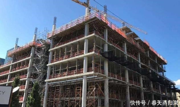 住宅|夏日冰凉泥大PK,输的人喝生姜汁,80斤冰块假水被打败?