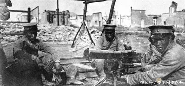 老照片|清末老照片:镜头下衣不蔽体的难民、使用马克沁机枪的清军