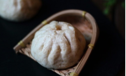  这个季节蒸包子，最爱用它做馅