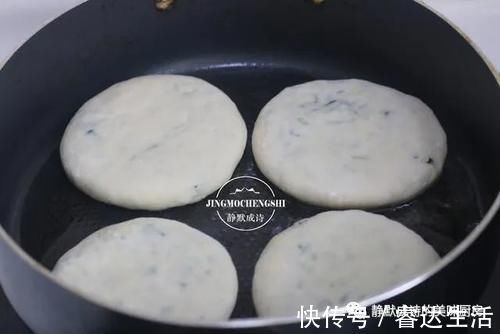 烫面|做韭菜鸡蛋馅儿饼，饼皮软嫩久放不硬的秘诀，我都告诉你