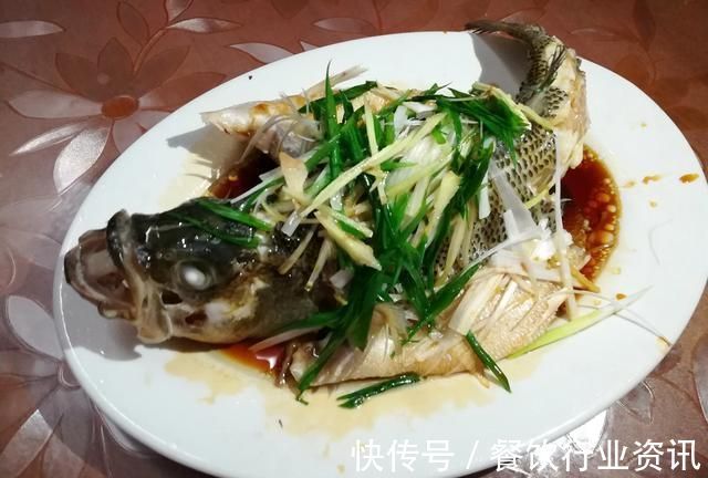 老公大学同学聚会,我做10道菜招待,同学：土豪,全是硬菜