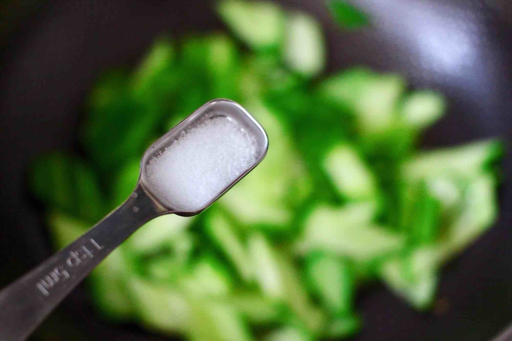晚餐我迷上吃这菜,连吃了15天,去油腻排黑宿便,衣服穿回S码