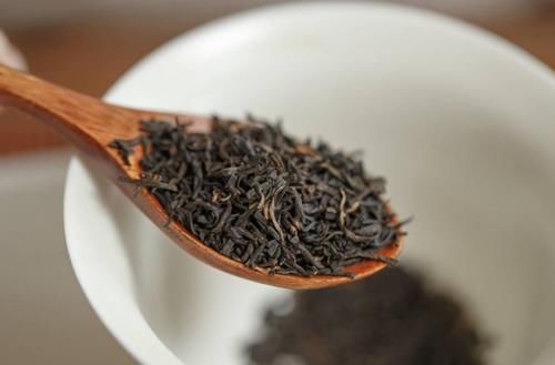 人到中年|“人到中年,想要身体健康,三种茶叶不喝”,是什么意思?