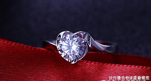 克拉钻戒能定制吗?需要额外支付费用吗?价格高不高?