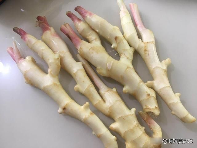 冰糖|三伏天，女人最该吃的是它，驱寒暖胃，好吃又养生