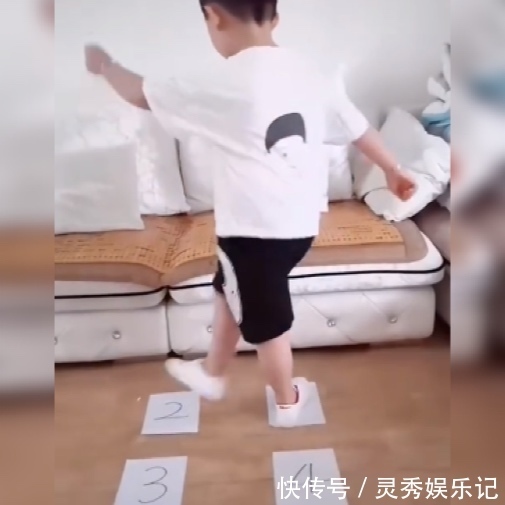 奶奶|不怕奶奶带娃,就怕有想法的奶奶带娃,四步舞,给娃整得明明白白