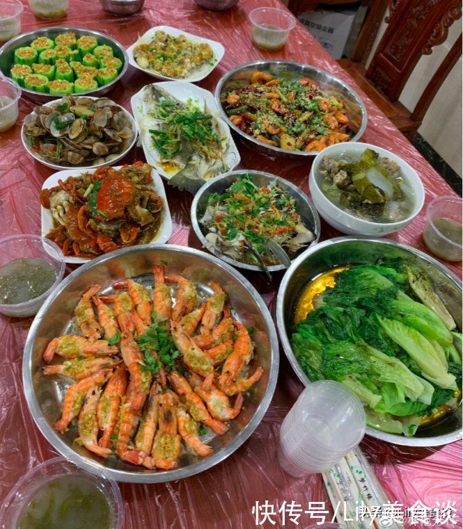 回国|苏炳添提电饭煲回国，看了他给妻儿做的美食，网友：嫁对人太幸福