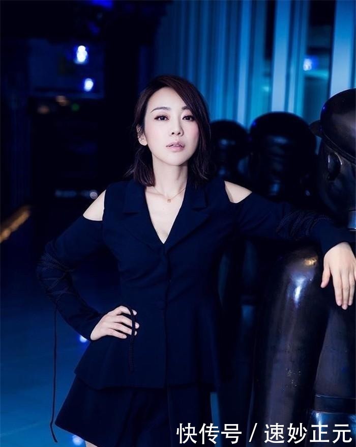 黑长|50岁左右的女人，发型不要留羊毛卷和黑长直，这些更洋气