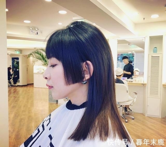10款冬季热门女生发型,从长到短、这才是今年发型的主流趋势