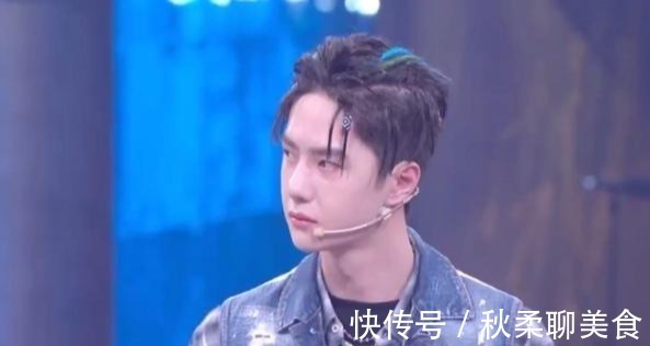 王一博《街舞》现场“撒谎”,自曝不用自己表情包,否认发给肖战