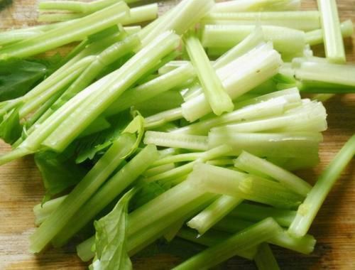 冬天,吃这肉最养人,冬天炖一锅,营养滋补还不长肉,比牛羊肉好