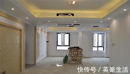 墙砖|墙面装修到底是乳胶漆好，还是墙纸墙砖好我家贴错差点重装