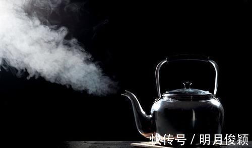 缺血|晚上泡脚,是养生还是“慢性自杀”?医生:5种人泡脚百害无一利