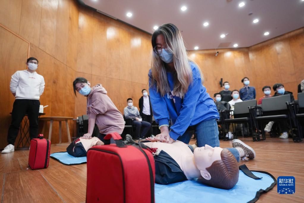 清华大学|清华大学举办冬奥志愿者急救技能培训