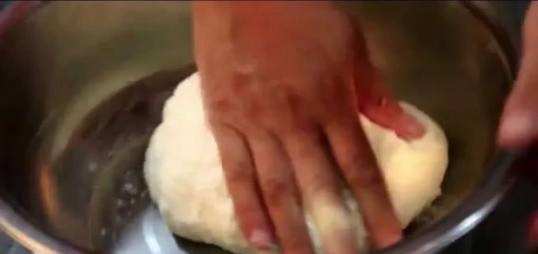  学会|鸡蛋灌饼的商用配方，学会这个配方，你绝对可以开个小吃摊