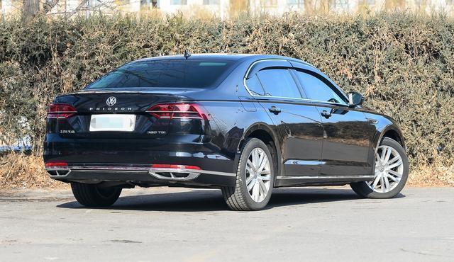 豪华品牌|销量不够，价格来凑，豪华车的品质，月销不足700辆，太尴尬