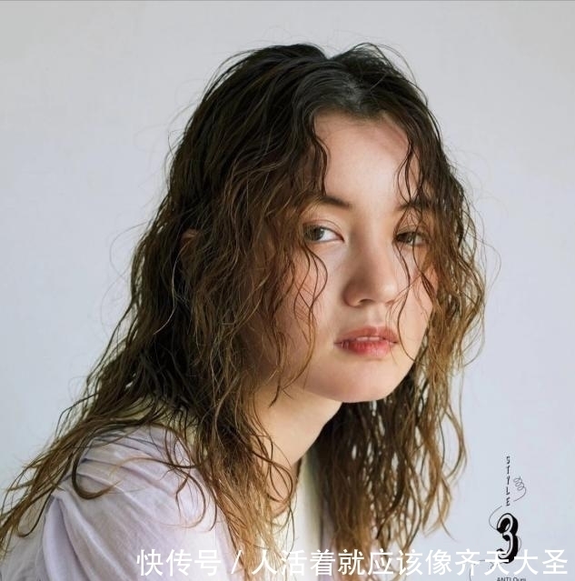 发型 女人50岁以后,剪发型要认准了,最好避开这3款!试试另外3种