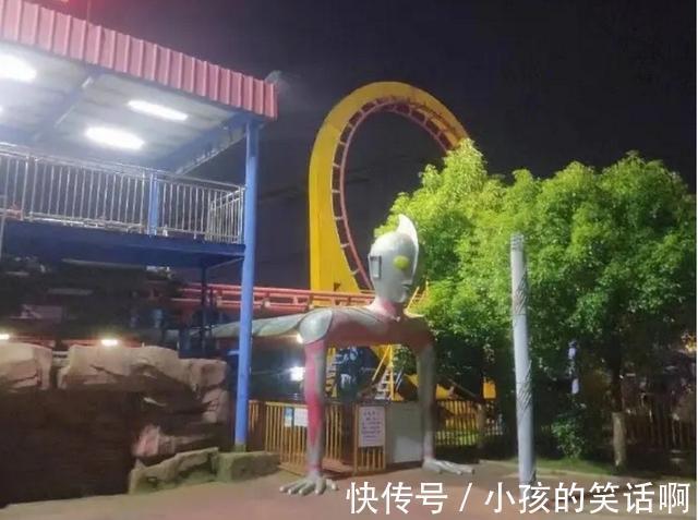 |在游乐场你见过哪些搞笑的设施?网友:这算吗,哈哈