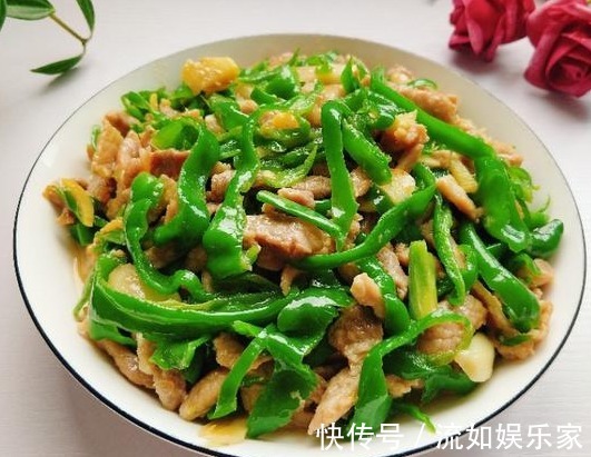 青椒炒肉,先炒青椒还是先炒肉很多人第一步做错了,难怪不好吃