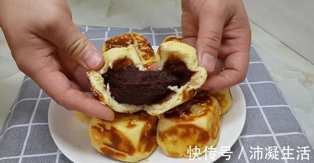 家常|面粉这样做太香了，不用烤不油炸，比吃面包还香，一次8个不够吃