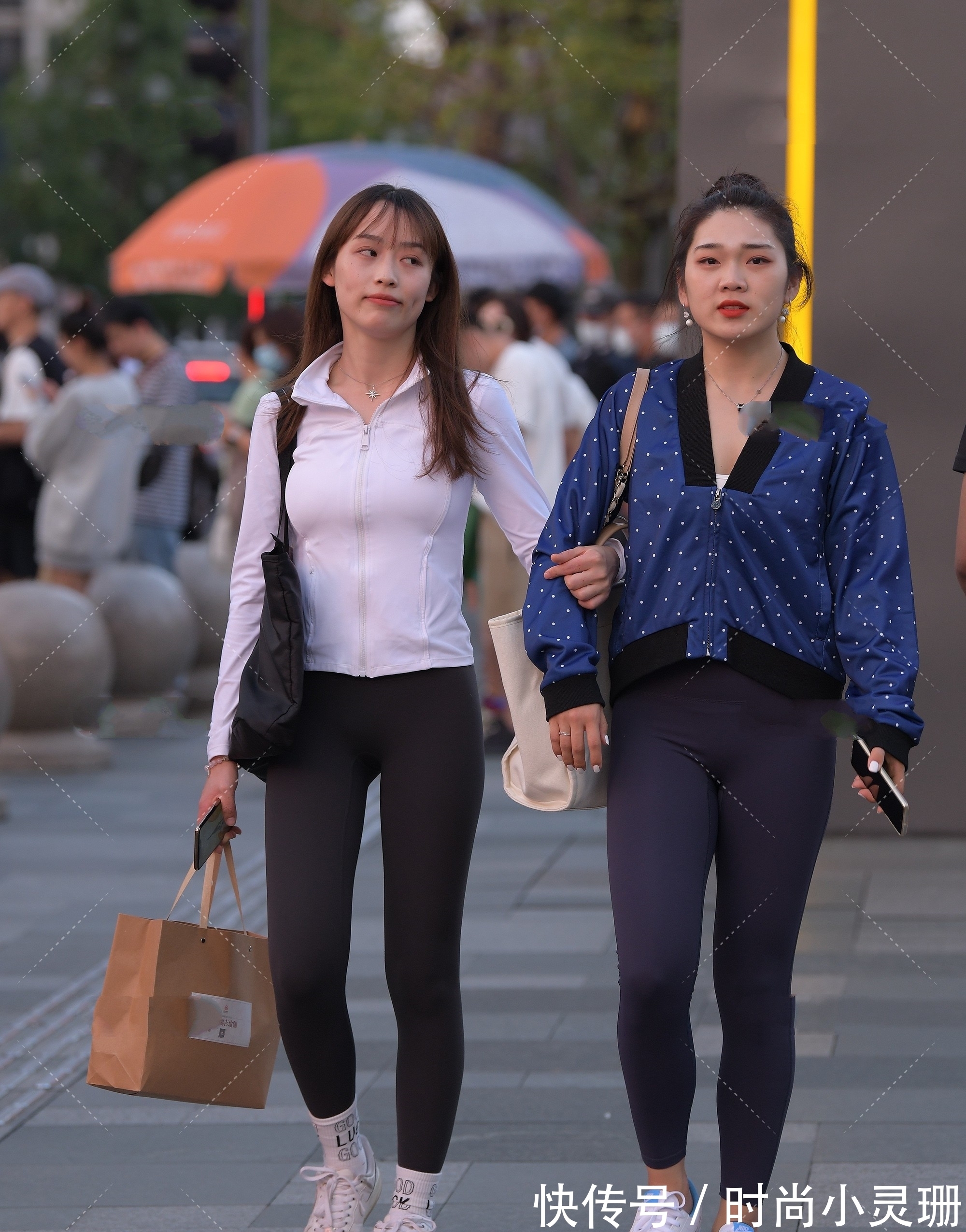 穿搭 白色运动外套搭配黑色运动裤,修身显瘦,青春有活力