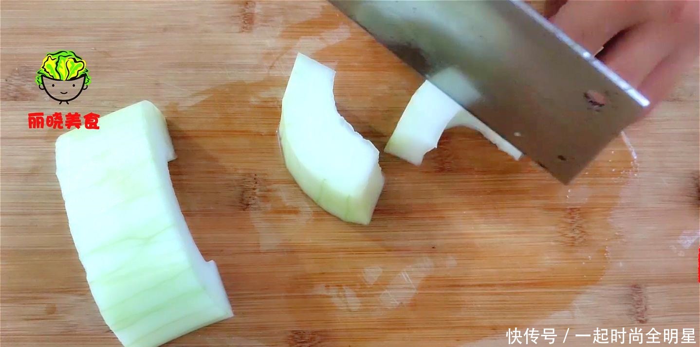 将冬瓜|入秋后要多吃冬瓜,教你个特色做法,赛过大鱼大肉,出锅都抢着吃