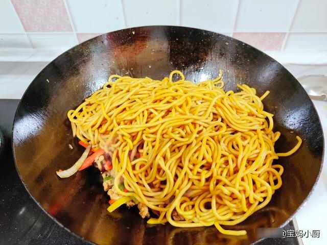 炒面怎样做才不黏也不坨？照着做，一次成功没跑